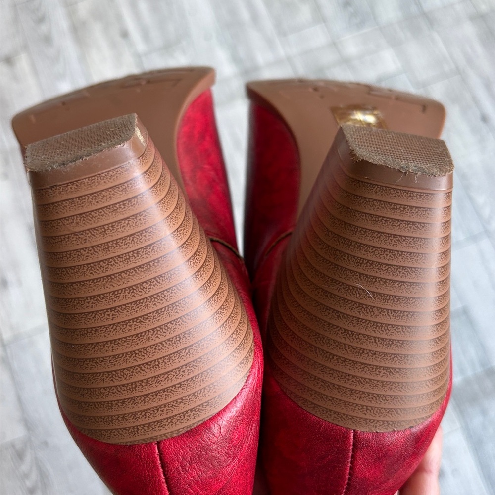 Elegant Red Heeled Boots for Women - Picture 12 of 13